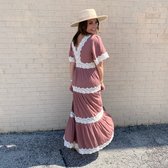 Lace Tiered Maxi Dress - Picture 6 of 7